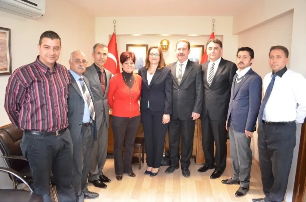 Söke MHP'de Yusuf Keremit Aday Adaylığı Başvurusunu Yaptı