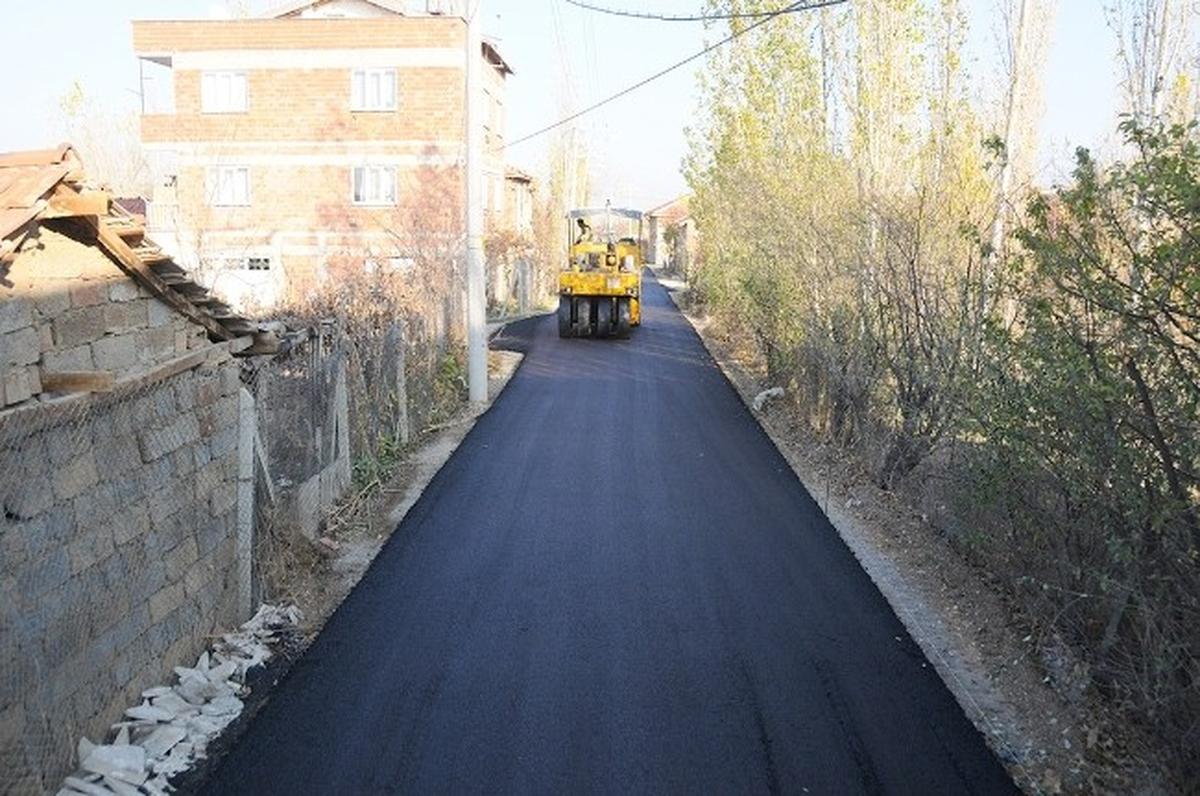 Tepebaşı Belediyesi Fen İşleri Şirintepe\'de Çalışıyor