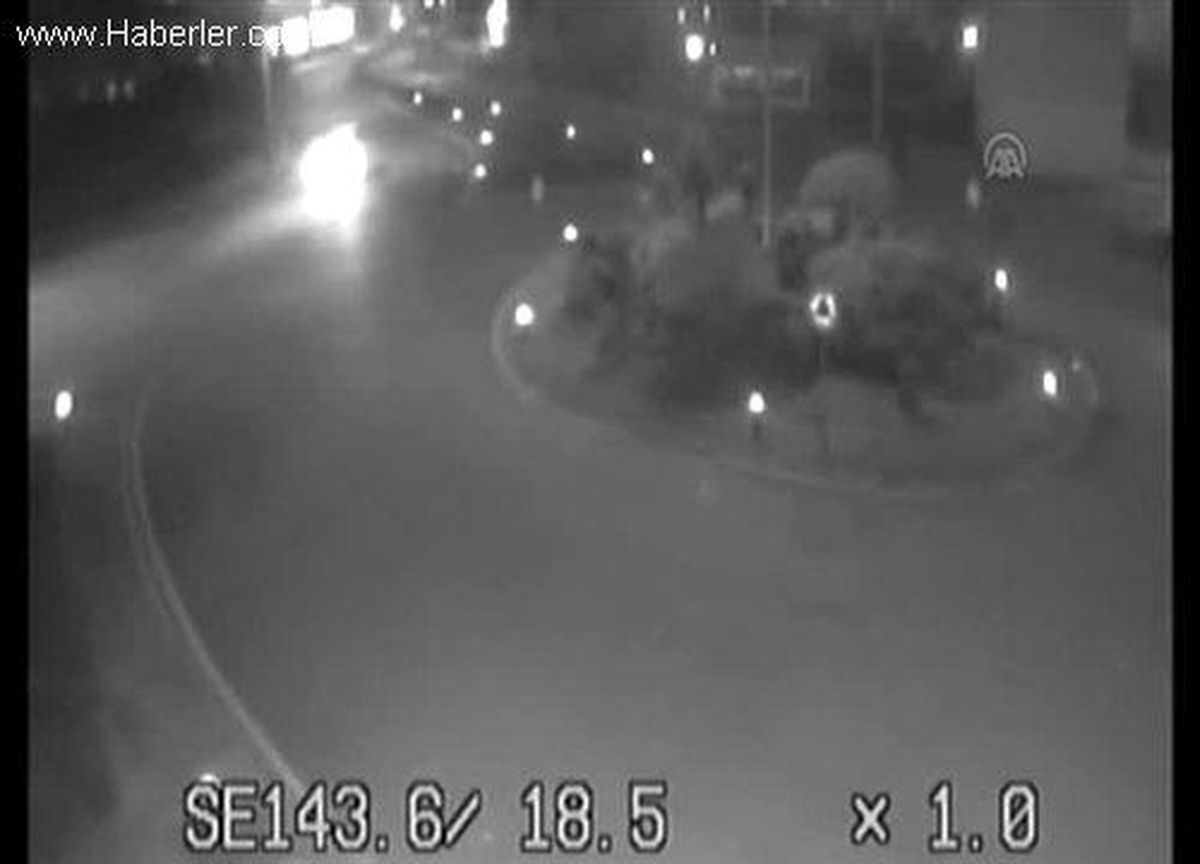 Trafik kazaları MOBESE kameralarına yansıdı