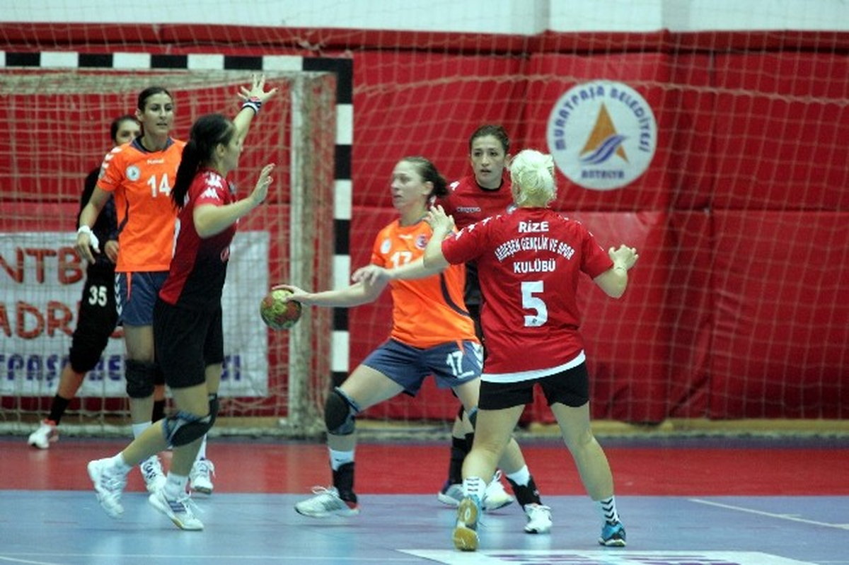 Muratpaşa Belediyespor-Rize Ardeşen: 27-25