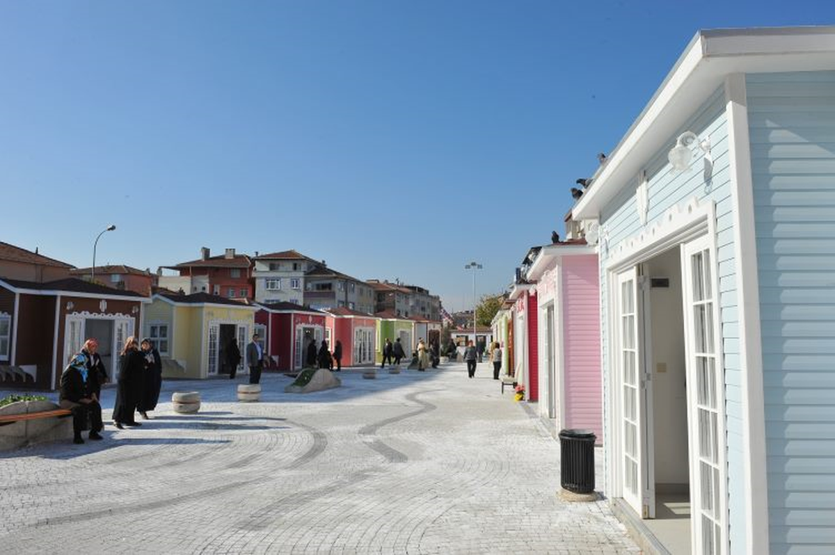 Ümraniye Belediyesi Hanımeli Çarşısı Hizmete Açıldı