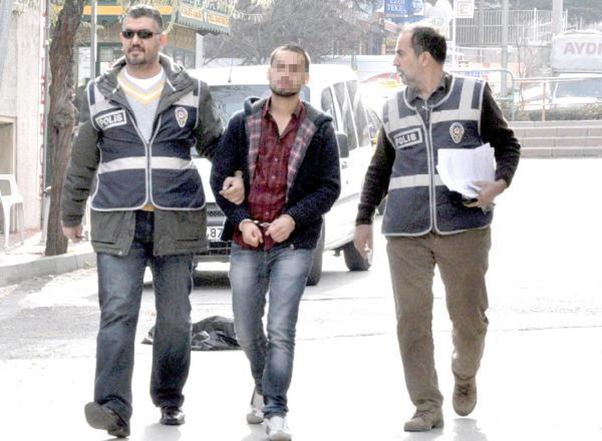Üniversite Öğrencisi, 200 Lira Alacağı İçin Arkadaşını Bıçakladı