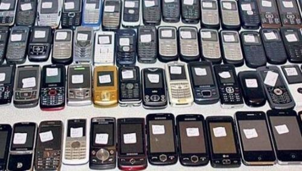 Yalova\'da Kaçak Cep Telefonu Operasyonu