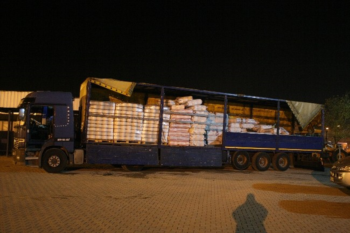Düzce\'de 1 Tır Dolusu Kaçak Sigara Ele Geçirildi