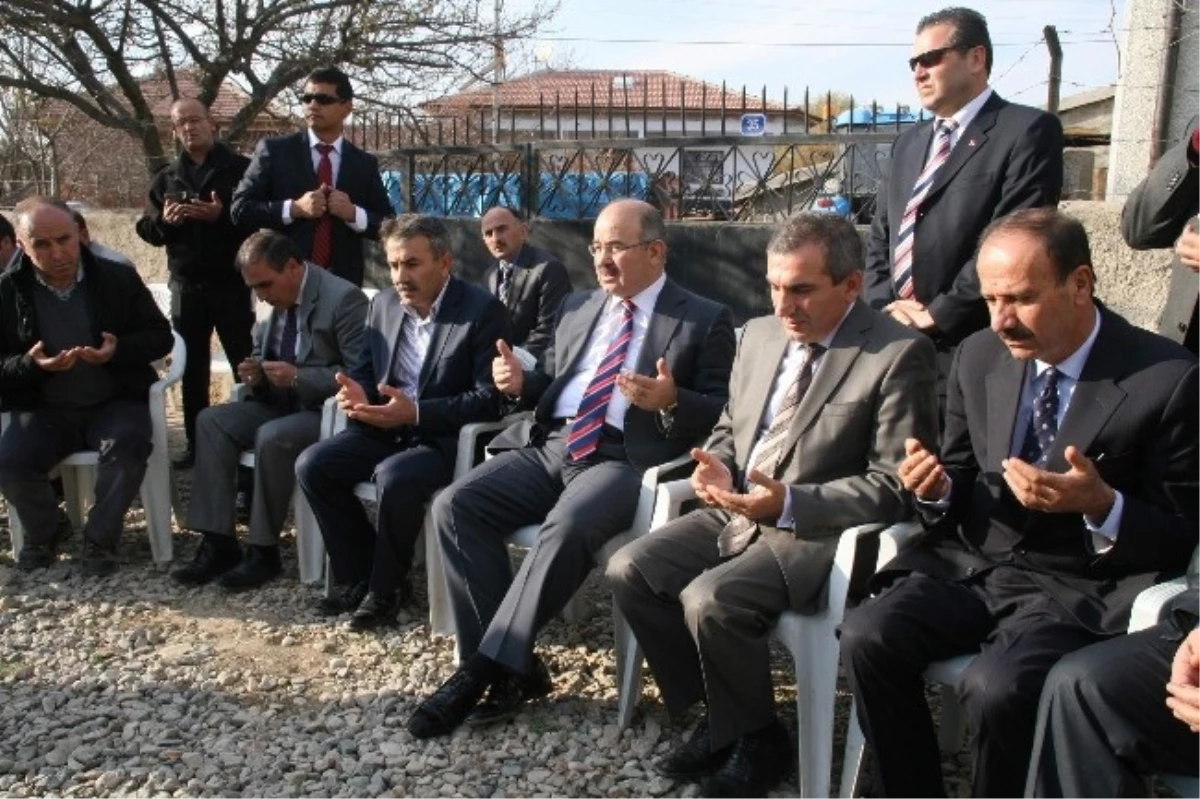 AK Parti Genel Başkan Yardımcısı Hüseyin Çelik Yozgat\'a Geldi