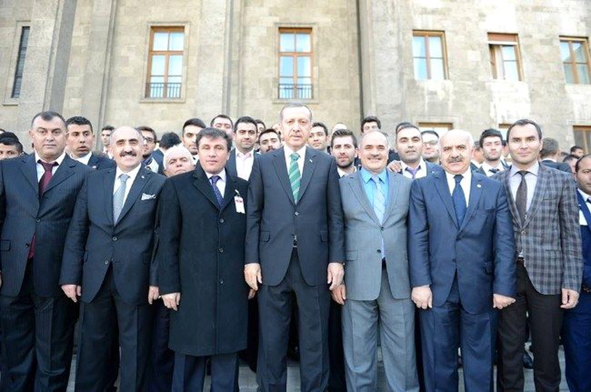 AK Parti Oltu Gençlik Kolları Siyasetin Zirvesinde