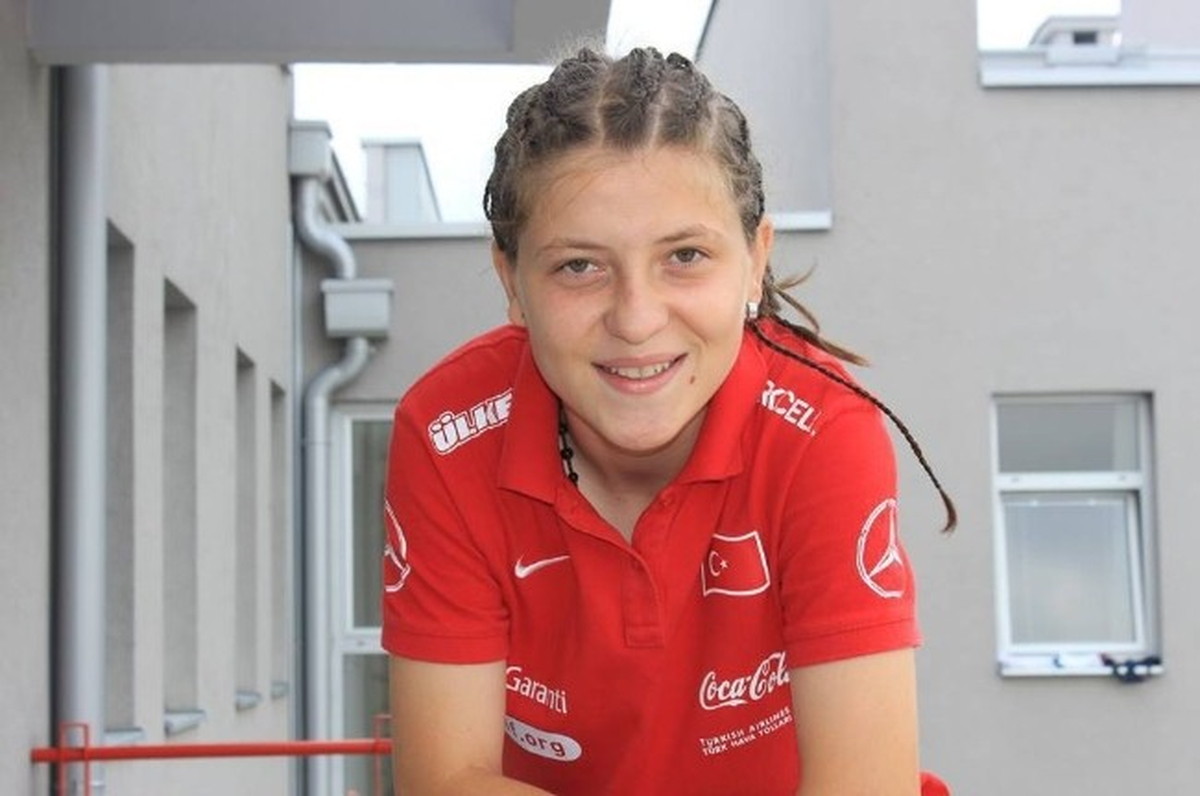 Akhisarlı Selin, Kadın U19 Milli Takımında Yer Aldı