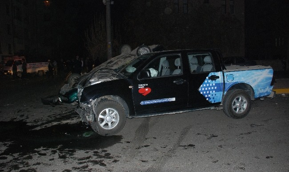Aksaray\'da Trafik Kazası: 4 Yaralı
