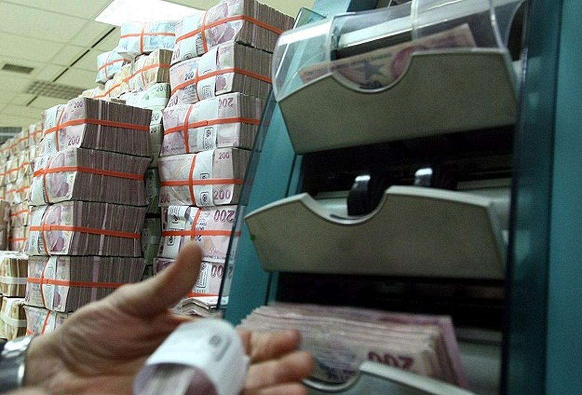 Bankacılık Sektörü Kredi Hacmi 973.7 Milyar Tl