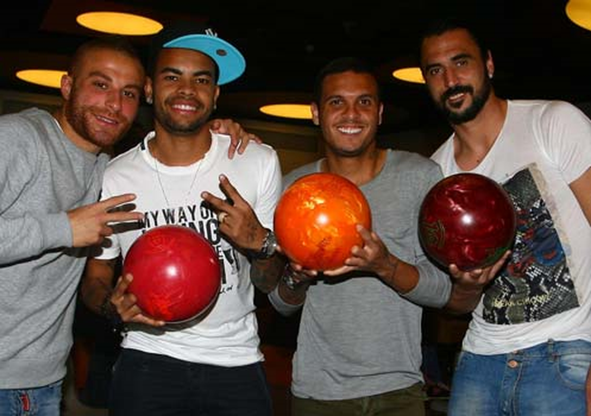 Beşiktaşlı Futbolcular Bowling Oynadı