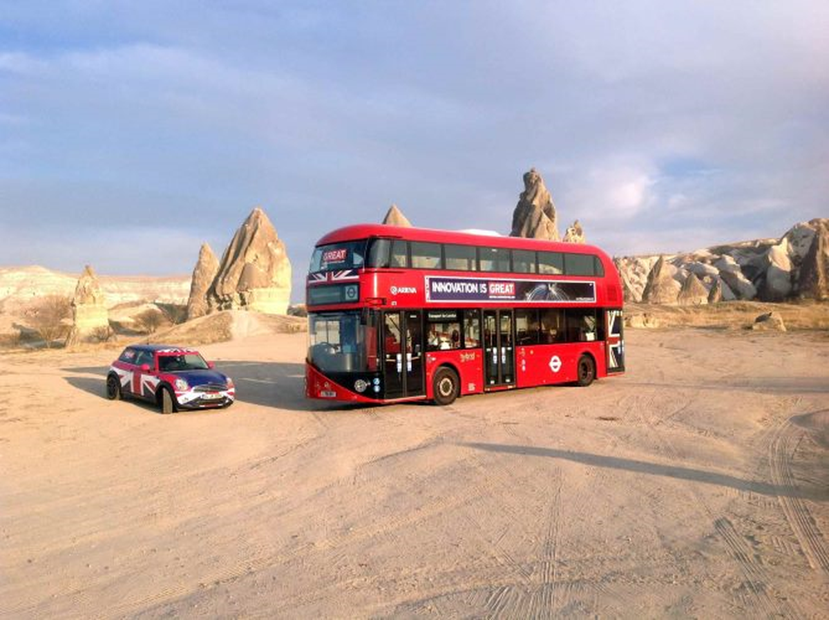 Çift Katlı Londra Otobüsü Anadolu İş Dünyası ile Buluştu
