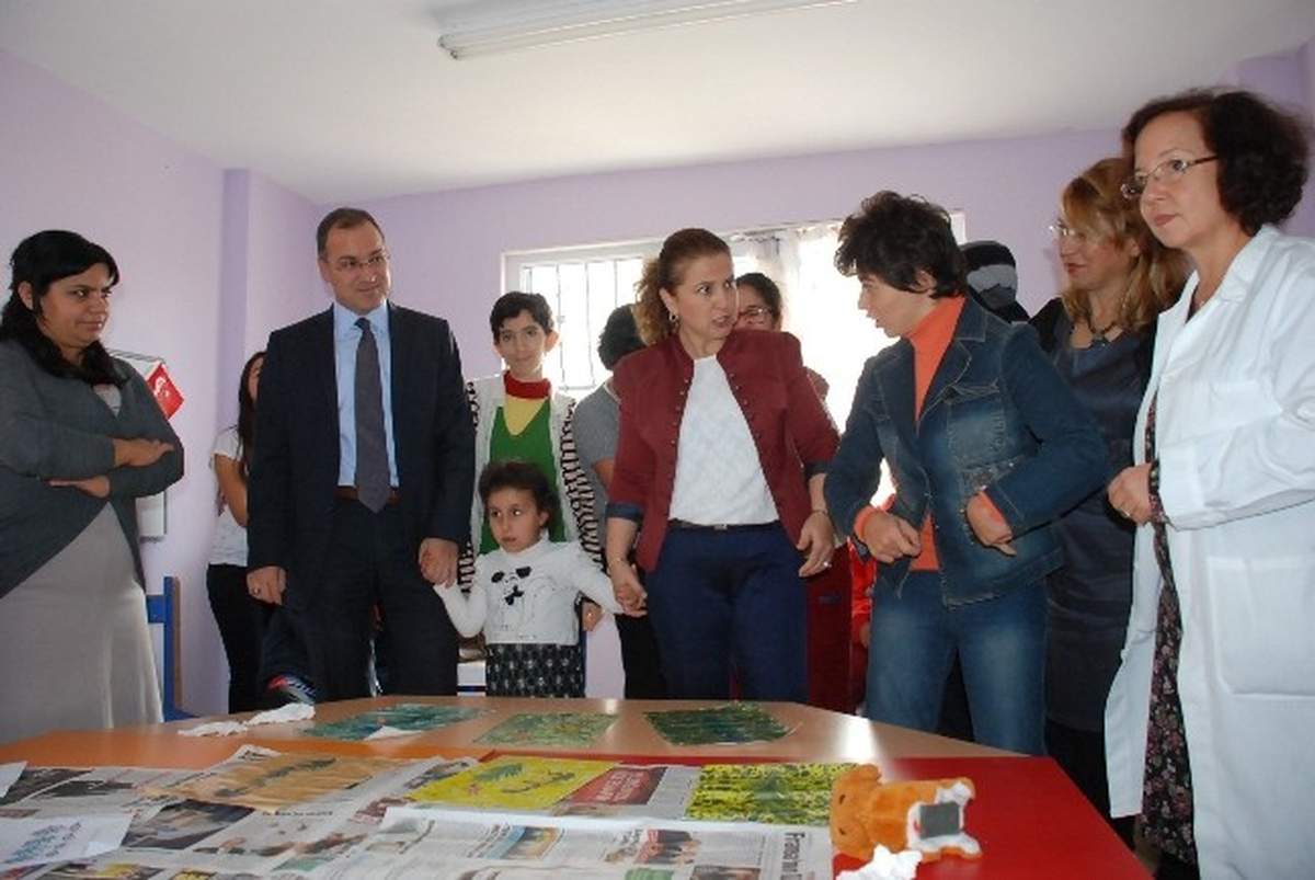 Didim Kaymakamı Emiroğlu\'ndan Özel Çocuklara Ziyaret