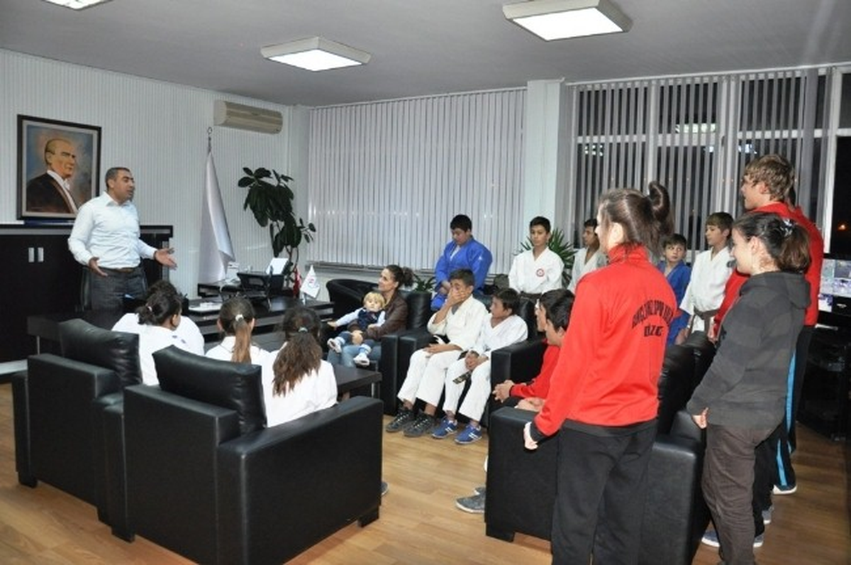 Düzce Judo Takımından Şiran\'a Veda Ziyareti