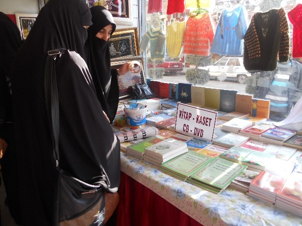 Elazığ\'da İhtiyaç Sahibi Aileler İçin Kermes Düzenlendi