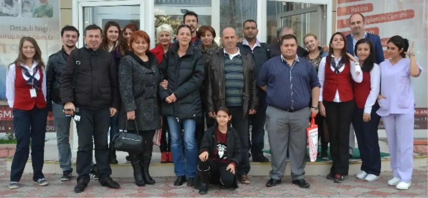 Gazeteciler Göz'den Geçti