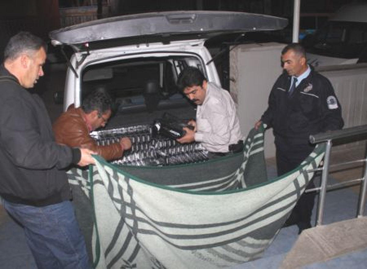 Gaziantep\'te 9 Bin Paket Kaçak Sigara Ele Geçirildi