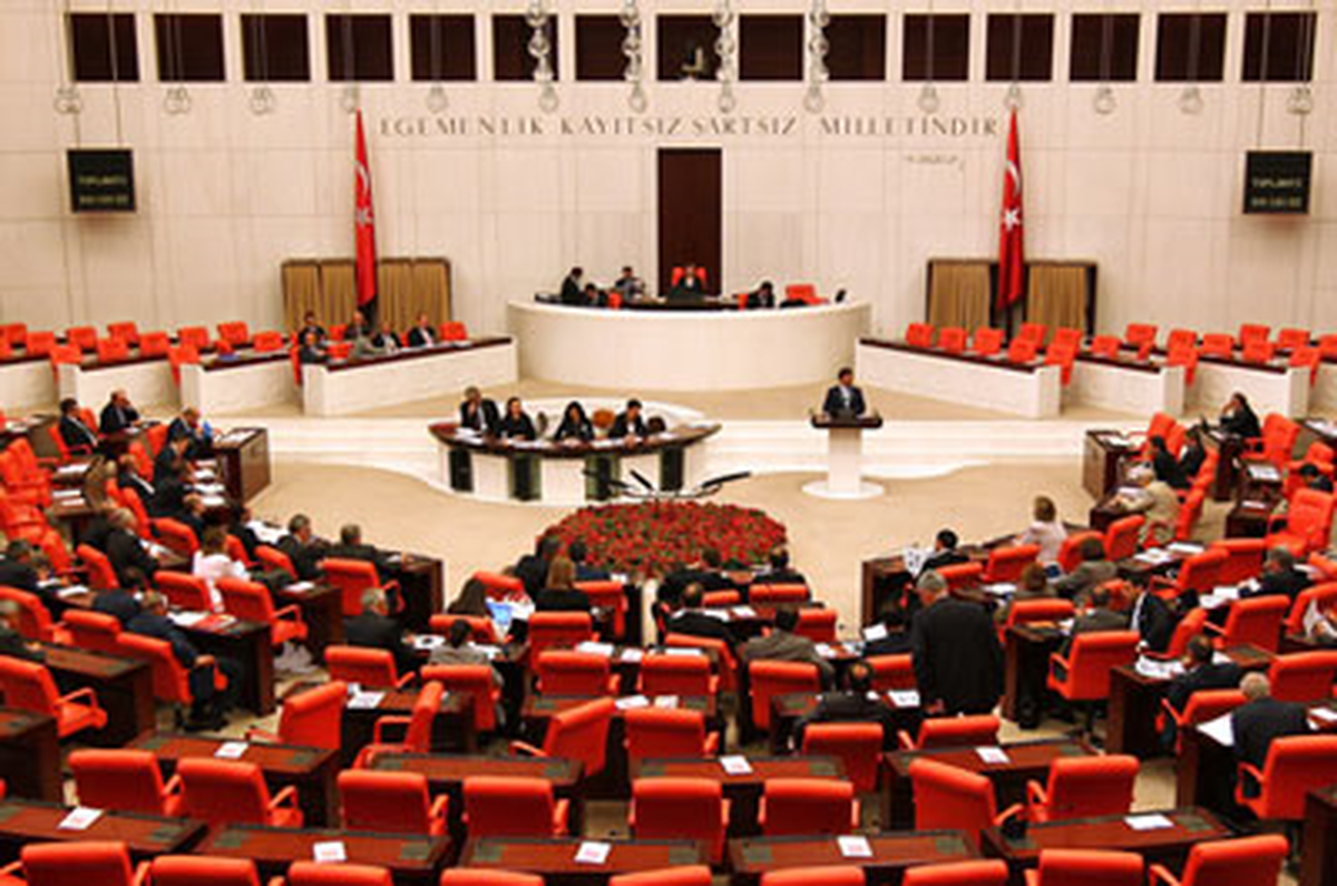 Genel Kurul İki Gündür Erken Kapanıyor