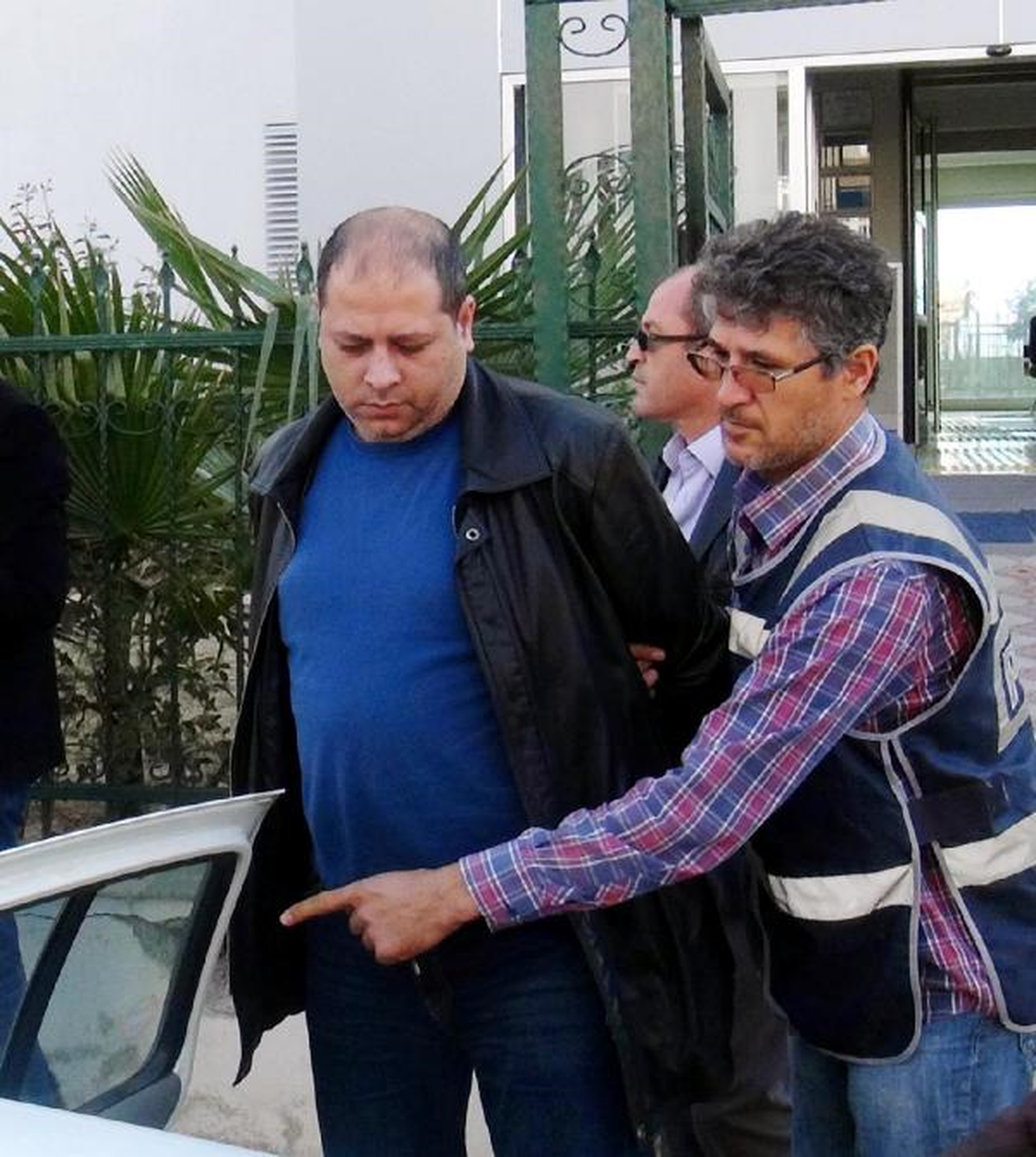Güven Kazanarak 750 Bin Lira Vurgun Yapan Çete Çökertildi