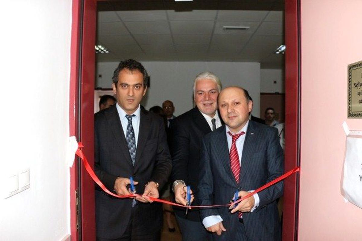 Hayırseverlerden Beü\'ye Anlamlı Destek