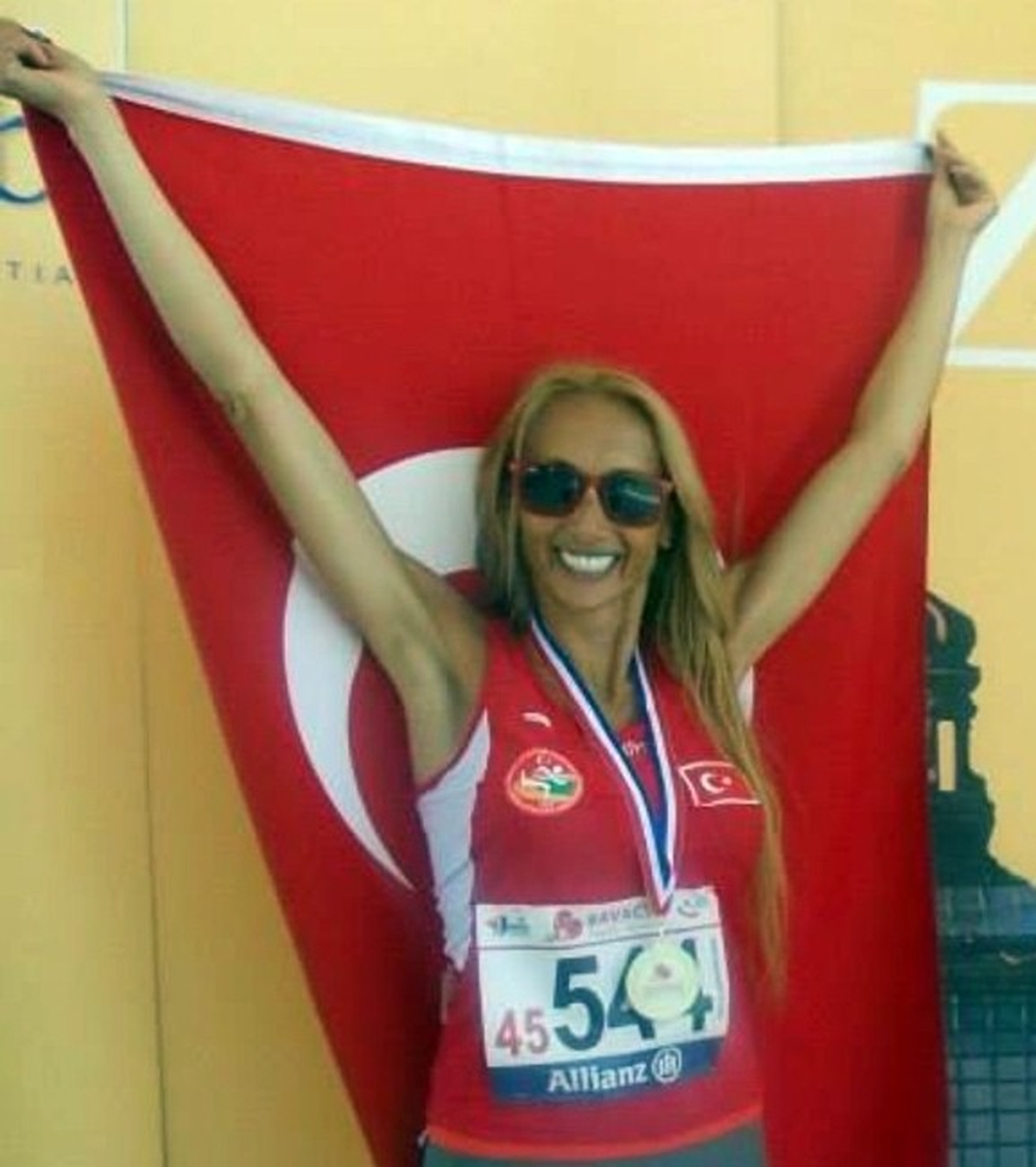 İzmir Masterler Atletizm Kulübünde Kurtcan İstifa Etti