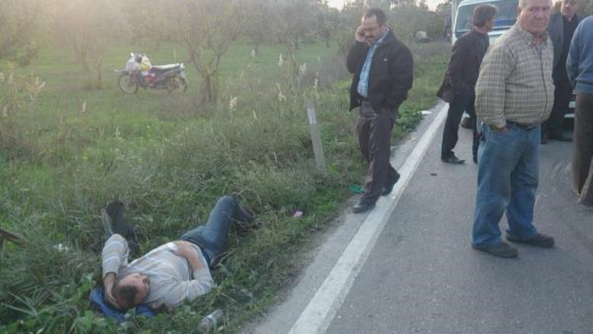 İznik\'te Kamyonetle Otomobil Çarpıştı: 4 Yaralı