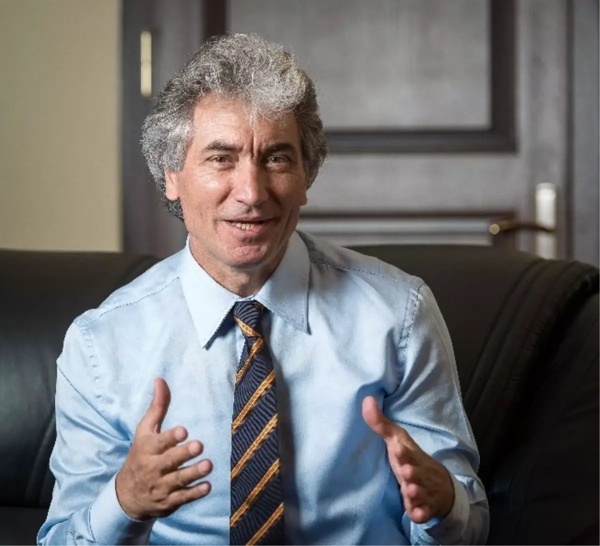 Künib\'ten Uluslararası Bir Sempozyum Daha