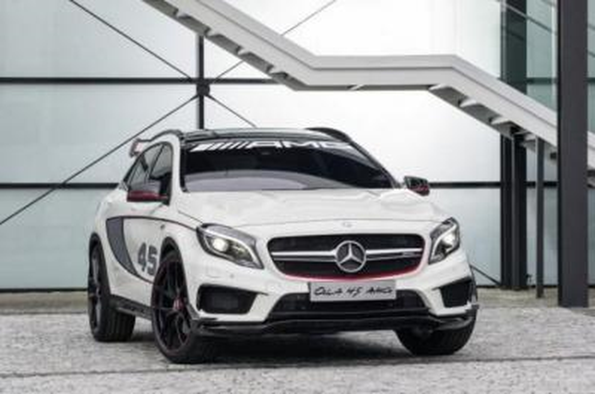 Mercedes-Benz Gla 45 Amg Kendini Gösterdi
