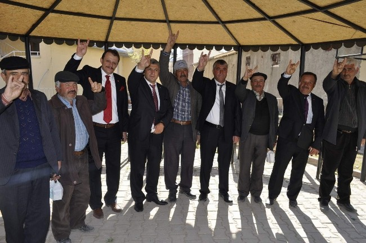 MHP\'nin Büyükşehir Belediye Başkan Adayı Mustafa Özsoy, Akkışla\'da