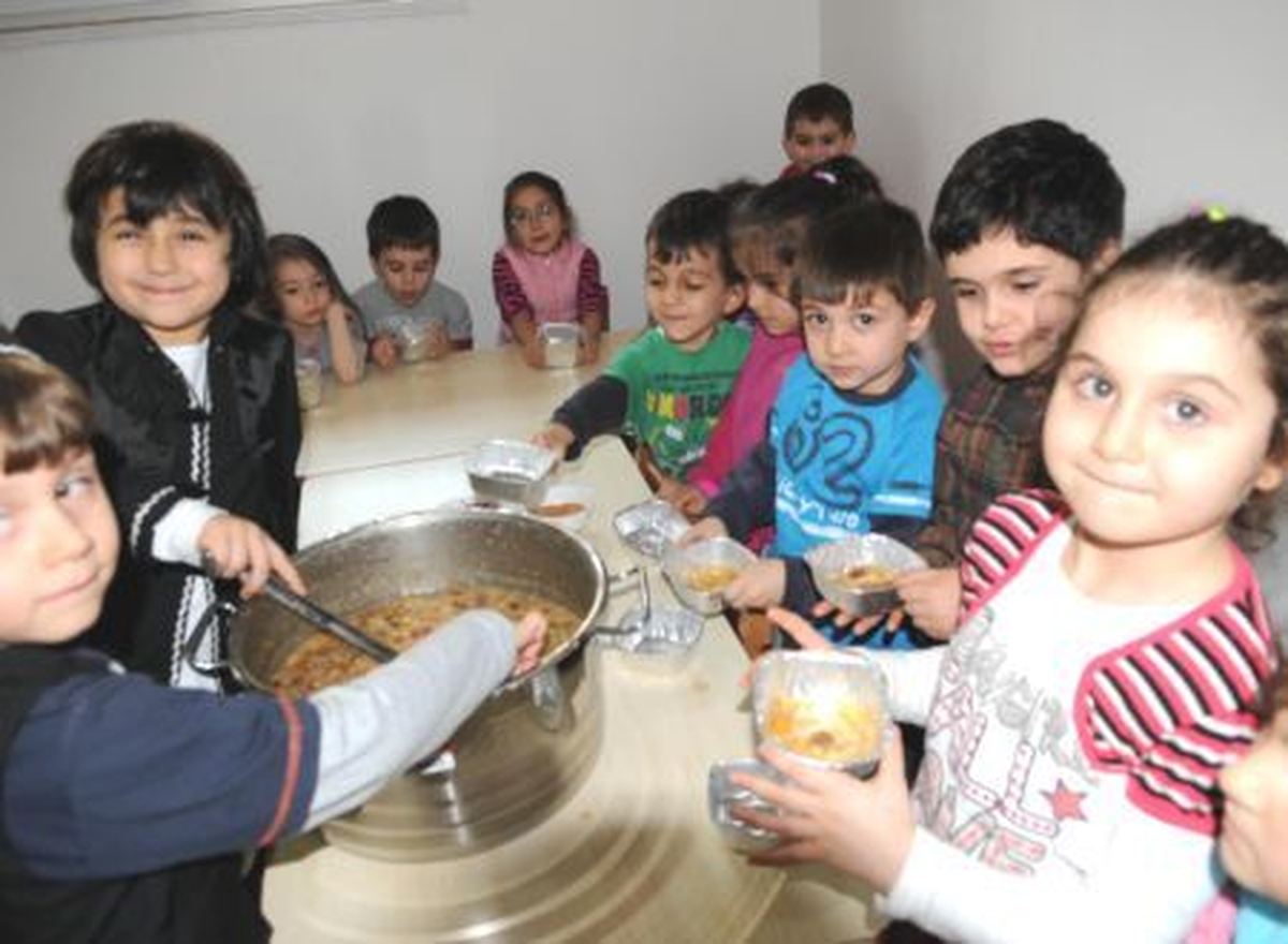 Miniklerin Aşure Etkinliği