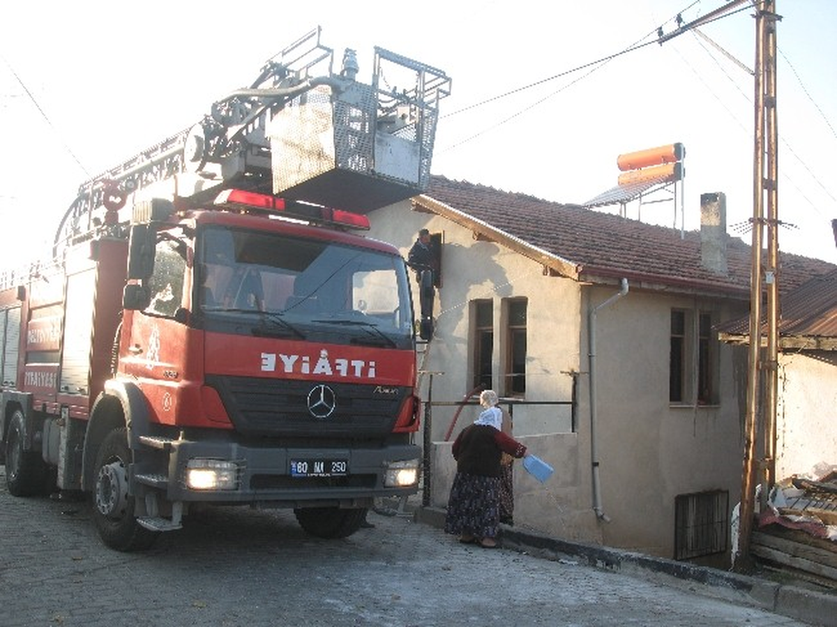 Niksar\'da Ev Yangını