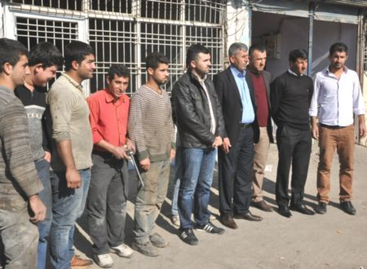 Silopi\'de Esnaf Elektrik Kesintilerine Tepki Gösterdi