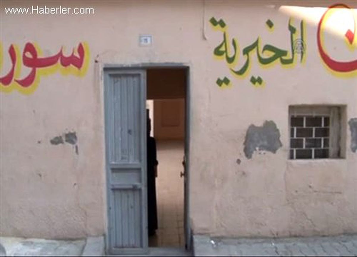 Suriyeli öğretmenler Şanlıurfa\'da okul açtı