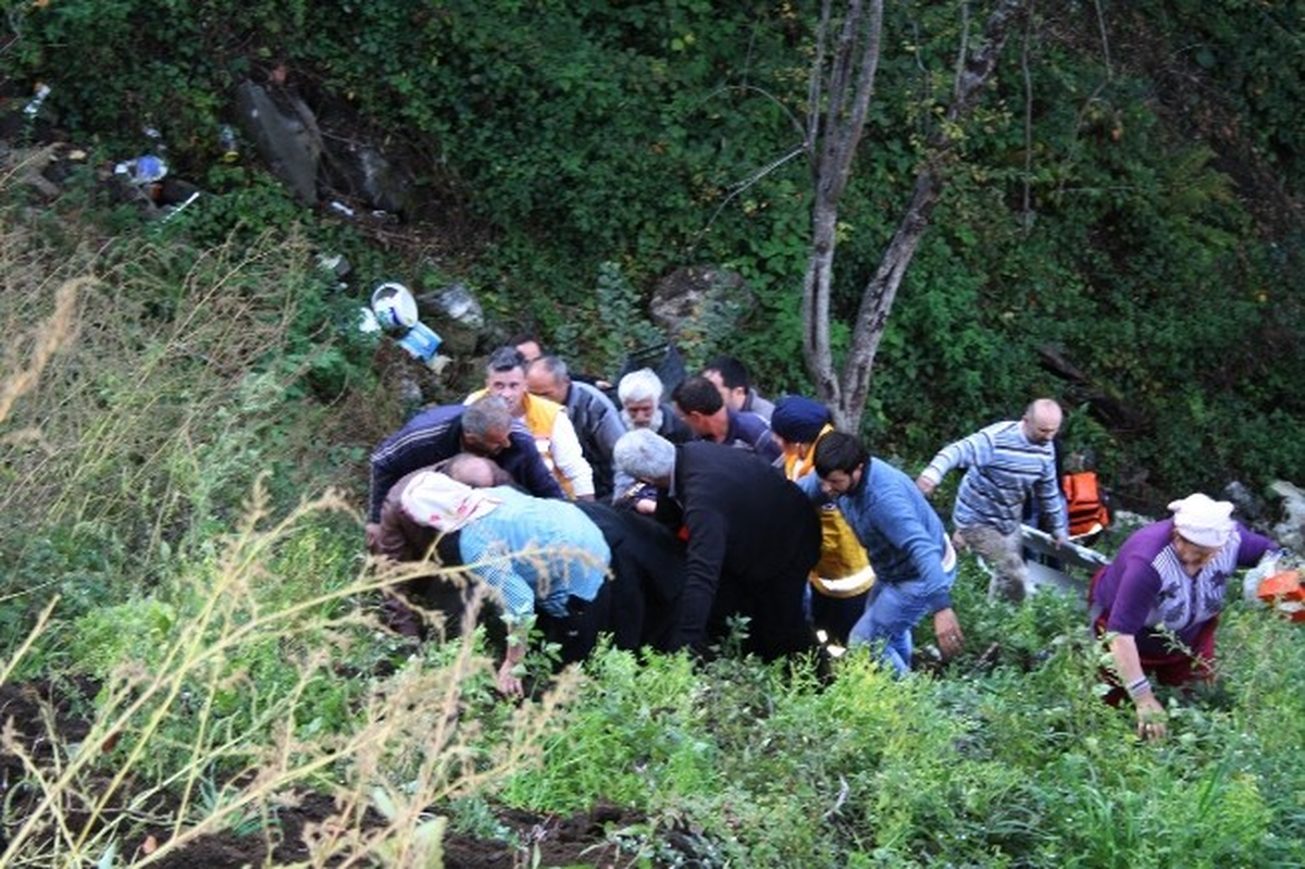 Trabzon\'da Trafik Kazası: 3 Yaralı
