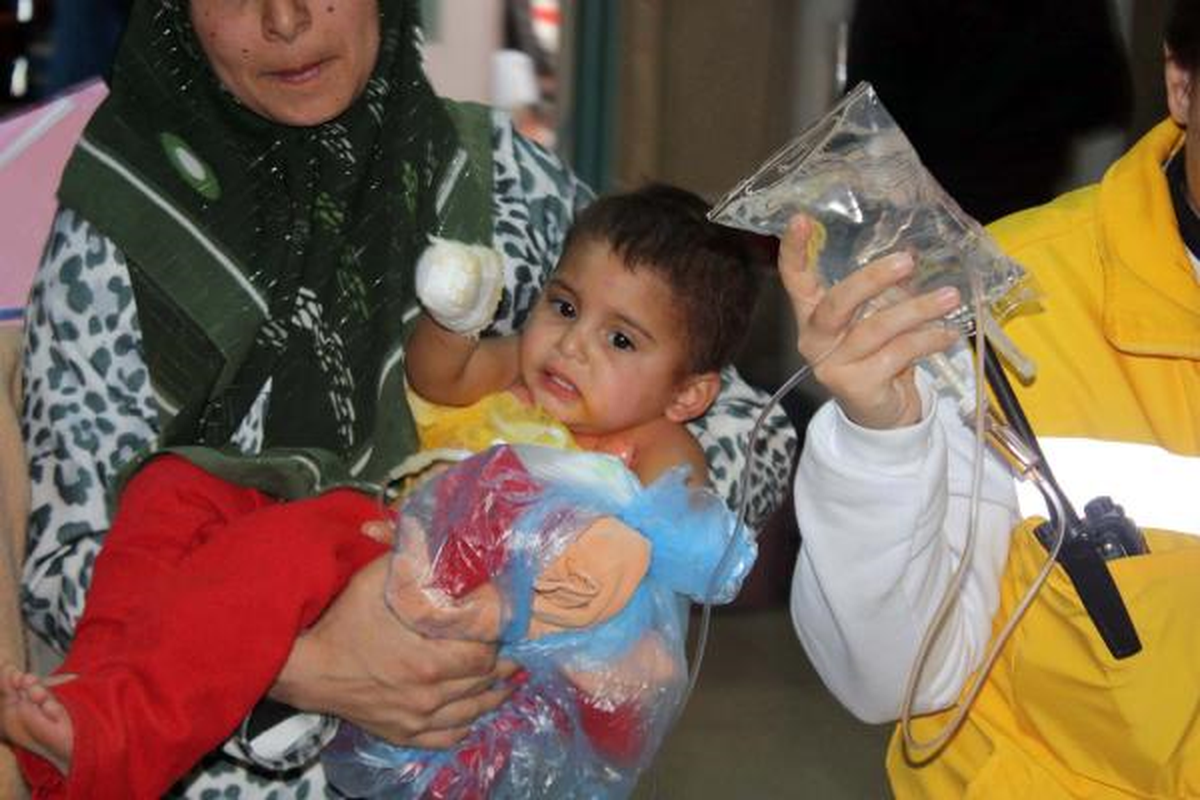 Üzerine Kaynar Su Dökülen Suriyeli Bebek Yaralandı