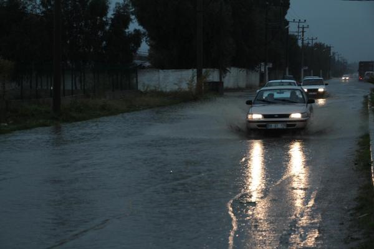 Aydın\'da Yollar Dereye Döndü
