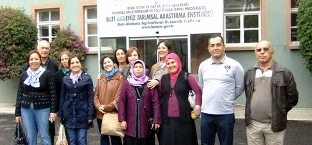 Aydınlı Kadın Çiftçiler Antalya\'da Kültür ve Sanatsal Etkinliklere Katıldı