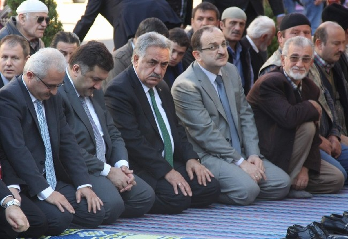 Bakan Yazıcı Rize\'de
