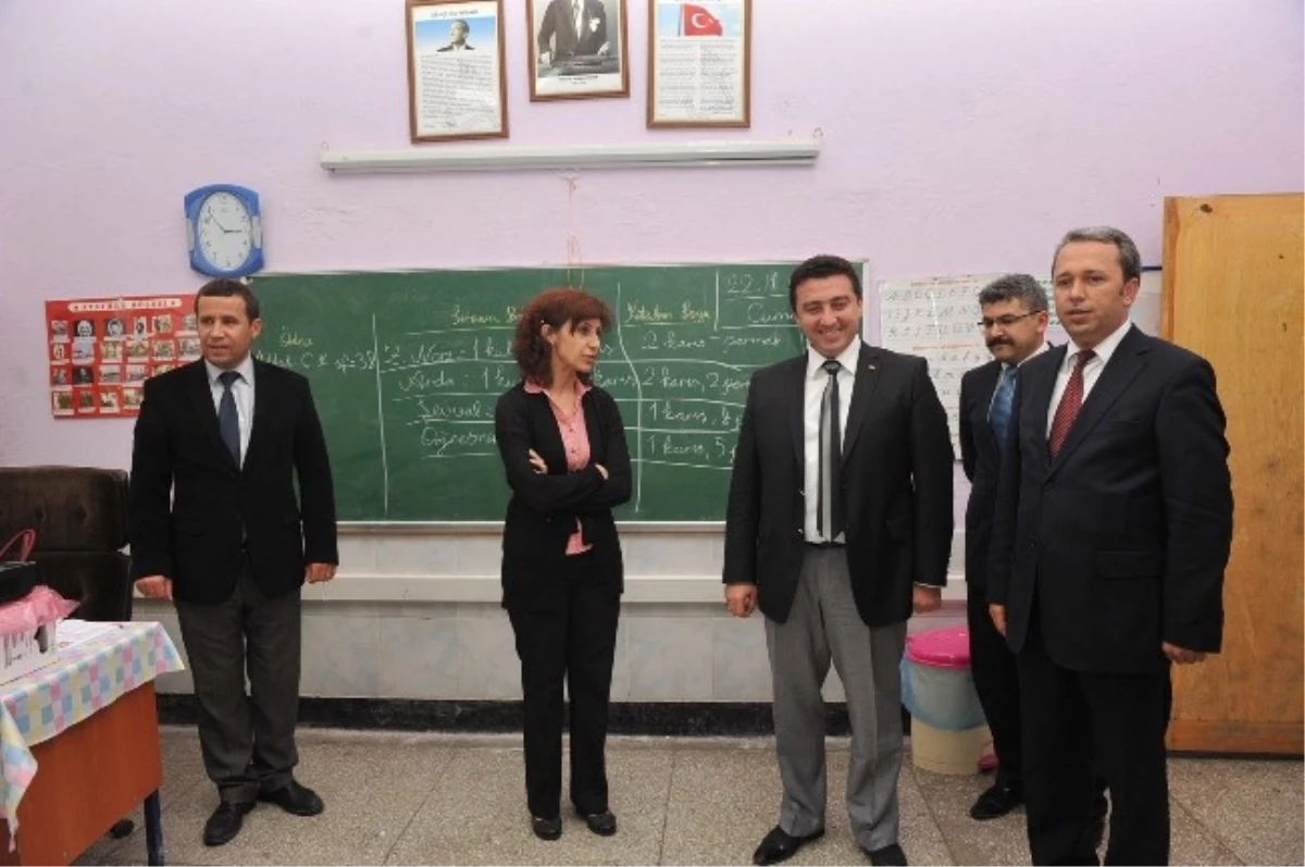 Bozüyük Belediyesinden Cumhuriyet İlköğretim Okuluna Destek