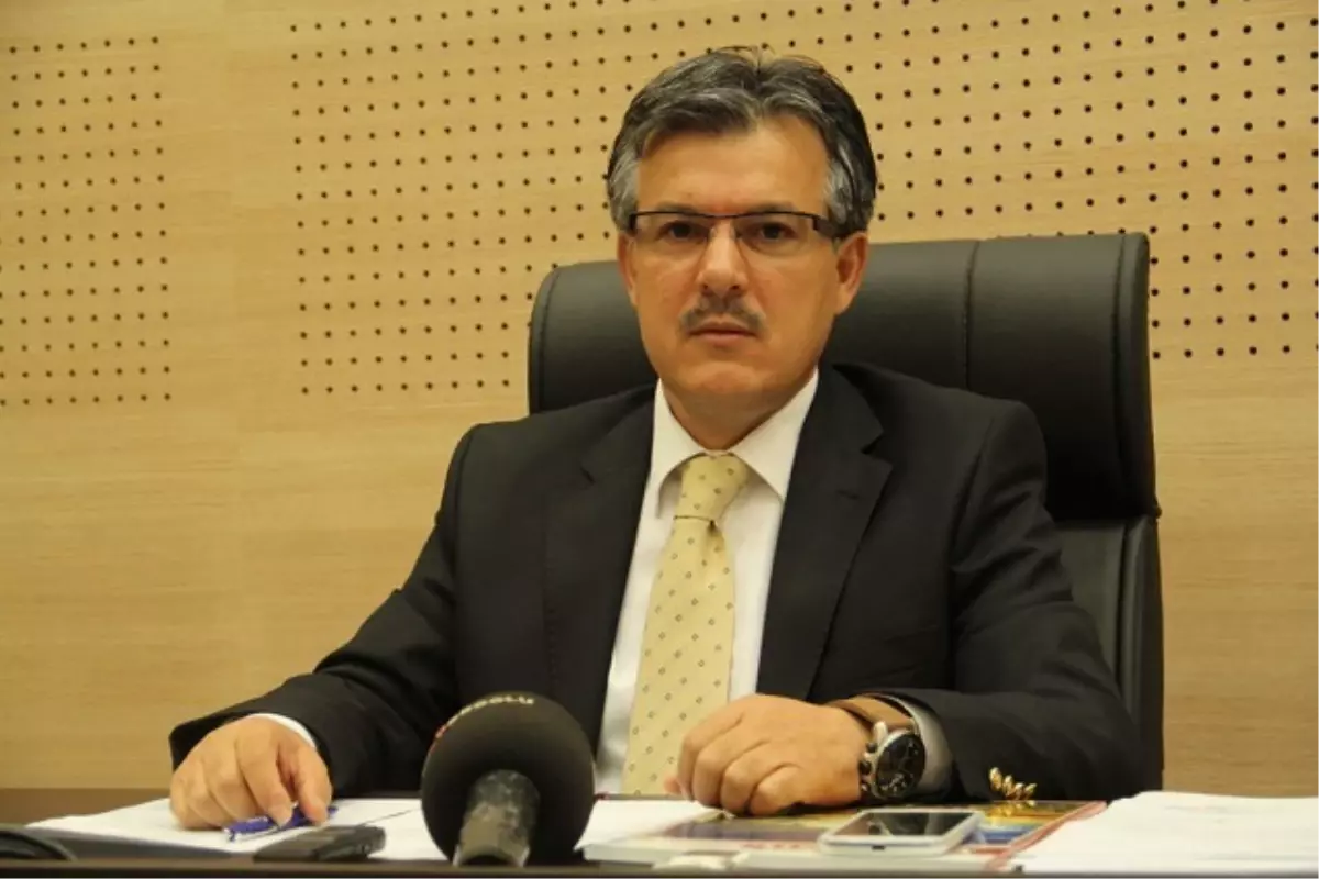 Bolu\'da Yer Altından Termal Su Çıktı