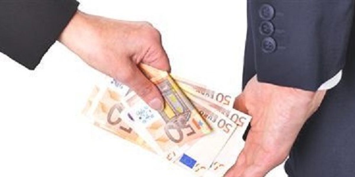 "Bosna\'da Yıllık Kişi Başı Rüşvet Tarifesi: 112 Avro"