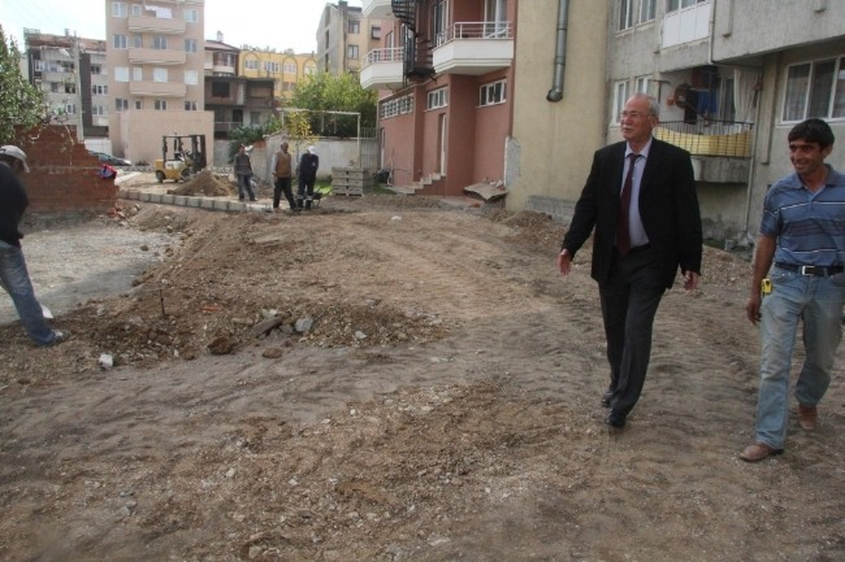Burhaniye\'de Altyapı Seferberliği