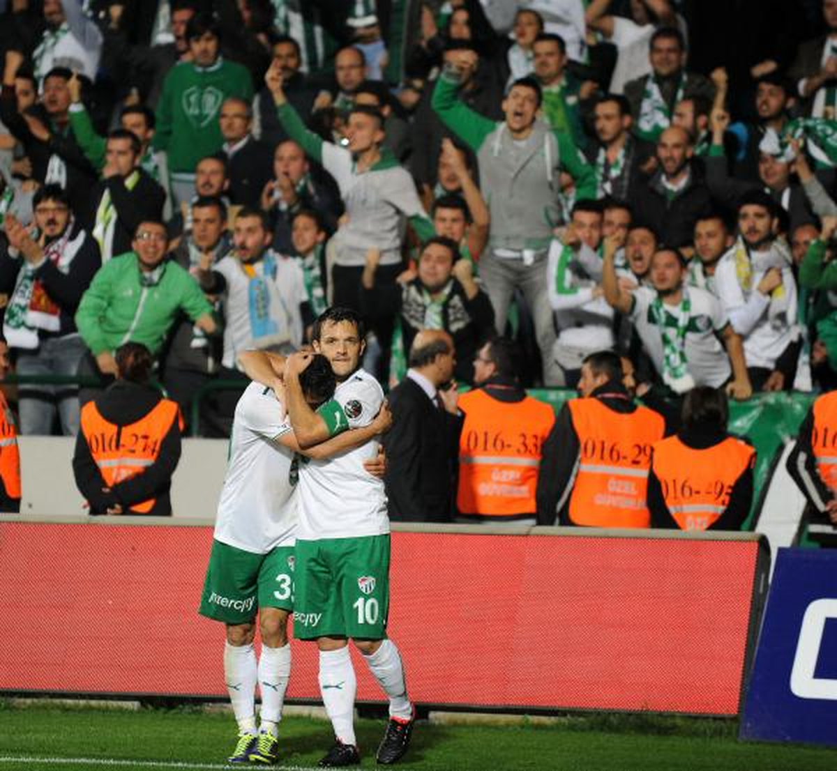 Bursaspor\'da Batalla Şoku
