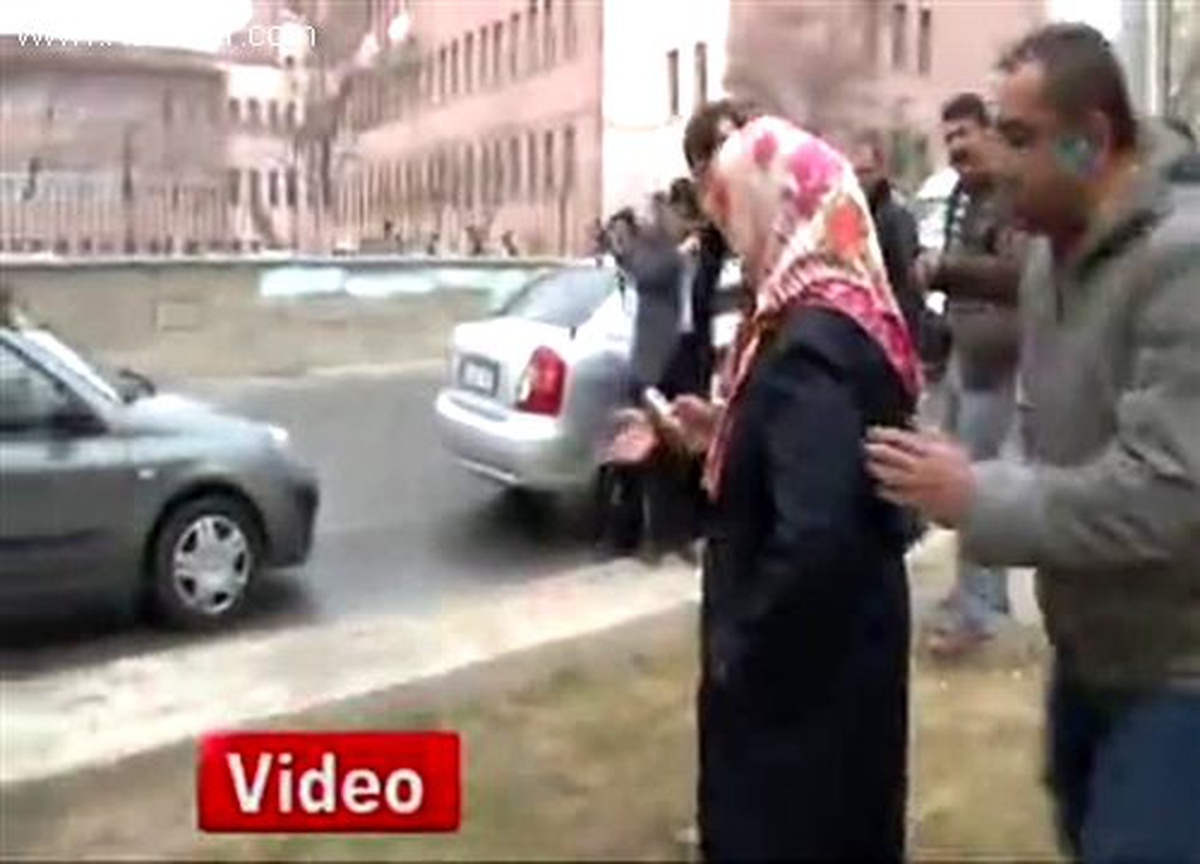 Canan Karatay\'ı İzleyen Komşusu Dolandırılmaktan Kurtardı