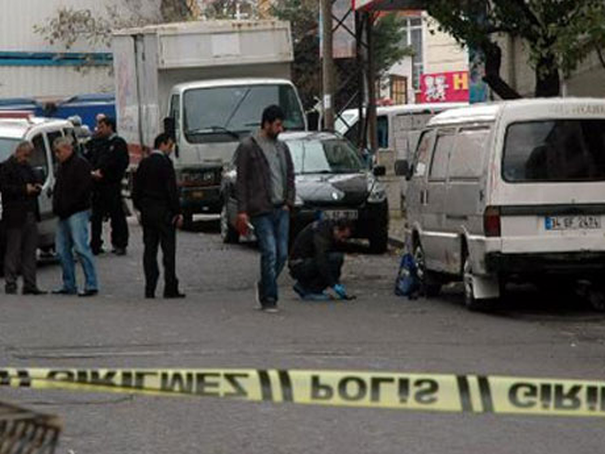 İstanbul\'da Çarşaflı Soyguncu Hastanelik Oldu