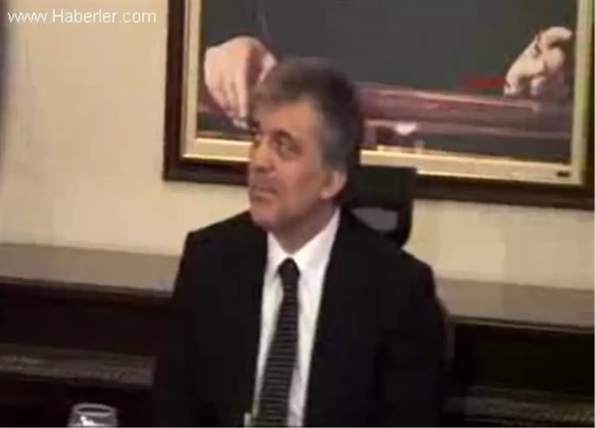 Cumhurbaşkanı Gül, Gazetecilerin Sorularını Yanıtladı