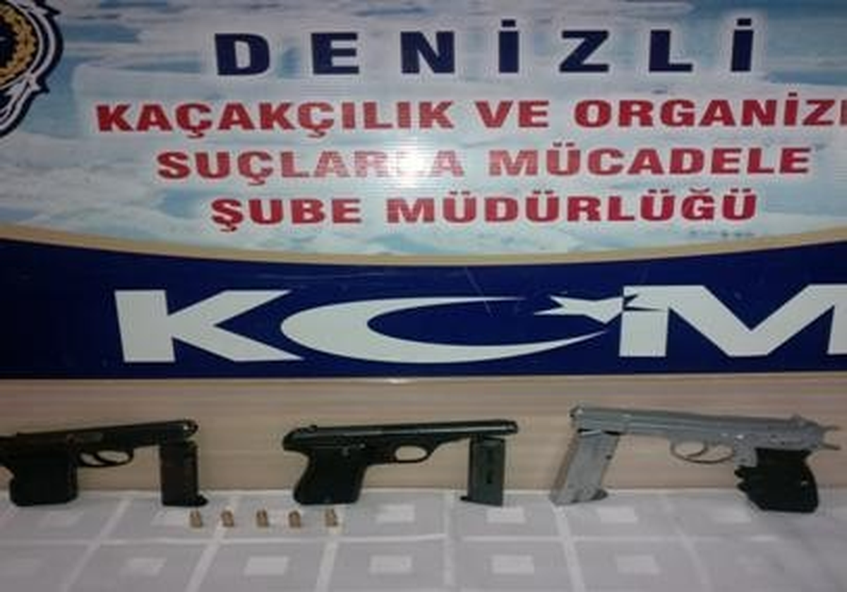Denizli\'de 3 Adet Ruhsatsız Tabanca Ele Geçirildi