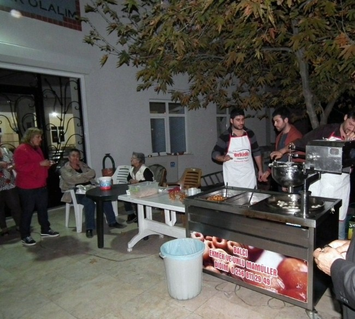 Didim Cemevinde Lokma Hayrı