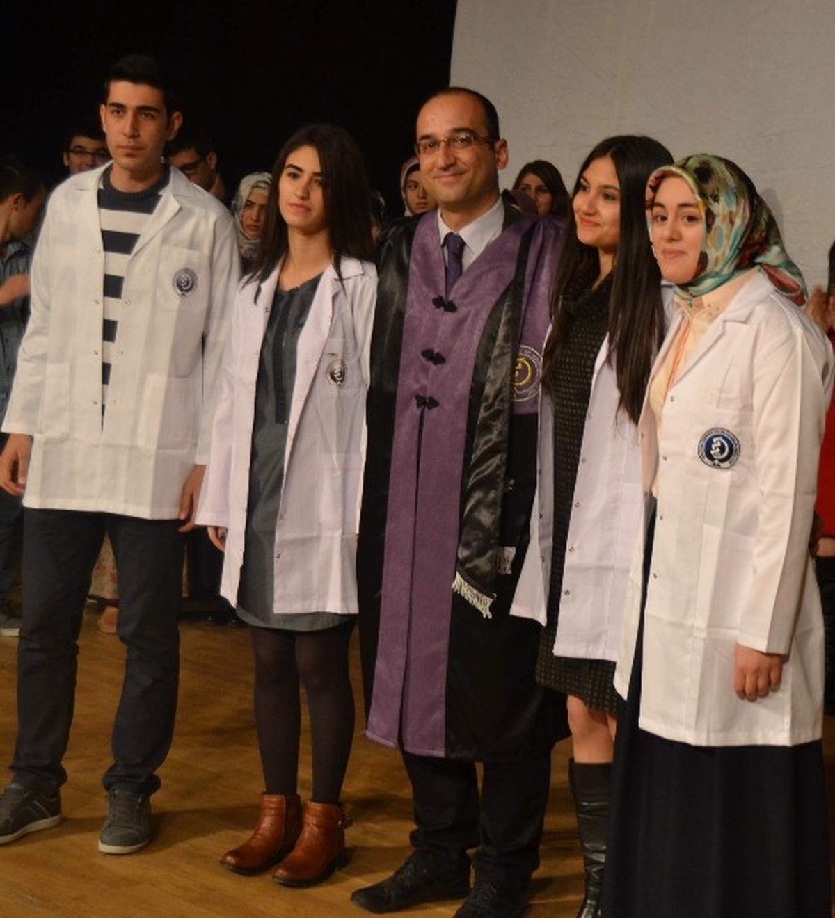 ERÜ Diş Hekimliği Öğrencileri Beyaz Önlüklerini Giydi