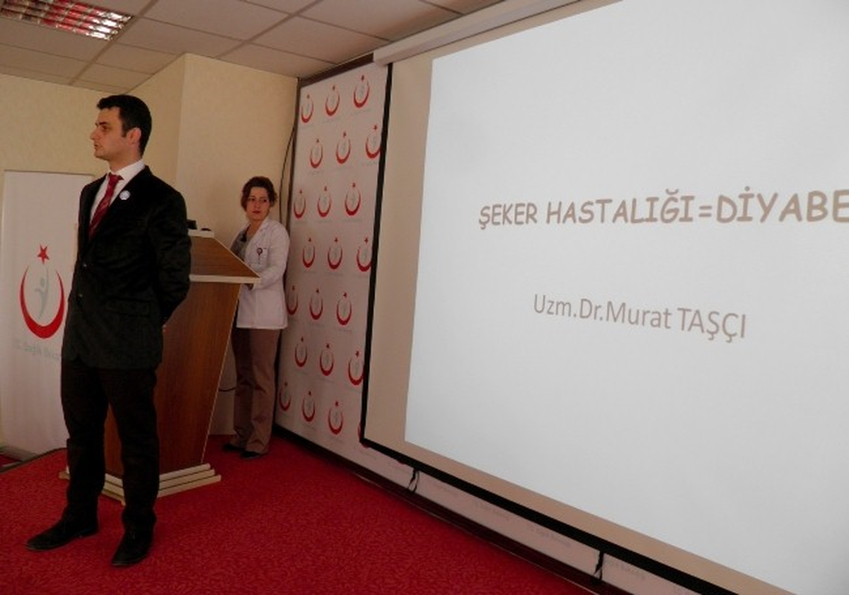 Diyabetli Hastalara Eğitim Verildi