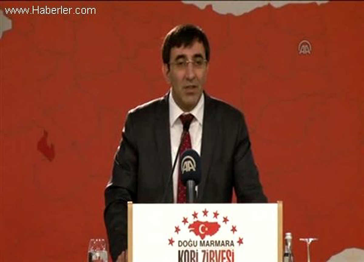 Doğu Marmara KOBİ Zirvesi Bakan Yılmaz (2)